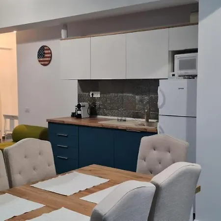 Fiore Blu アパート